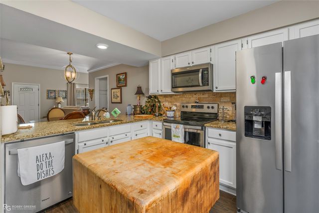 11 Chimney Stone Way, Shreveport, LA 71115