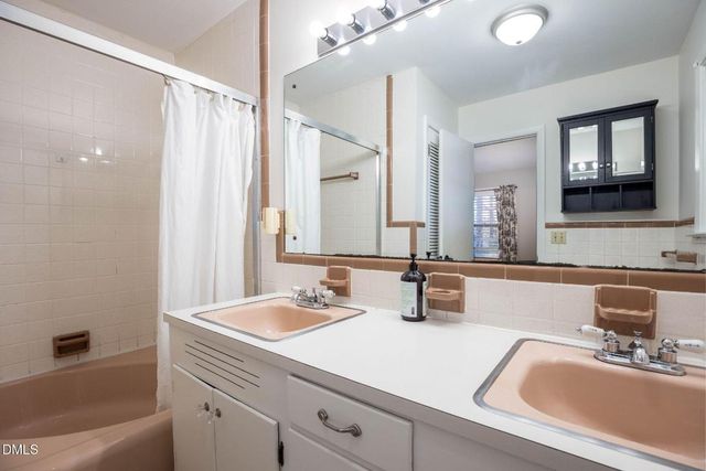 102 Hillcrest Drive, Smithfield, NC 27577