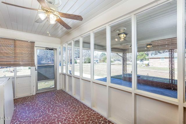 102 Hillcrest Drive, Smithfield, NC 27577