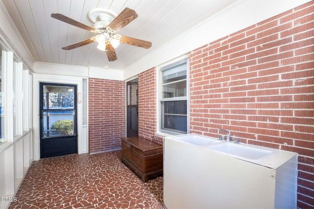 102 Hillcrest Drive, Smithfield, NC 27577