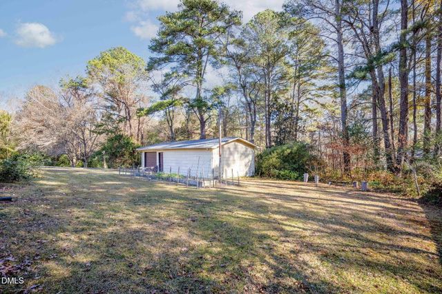 102 Hillcrest Drive, Smithfield, NC 27577