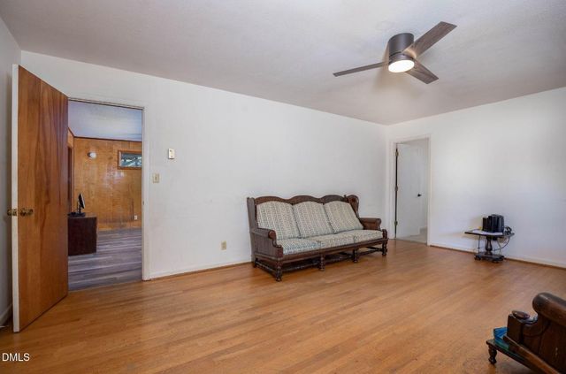 102 Hillcrest Drive, Smithfield, NC 27577