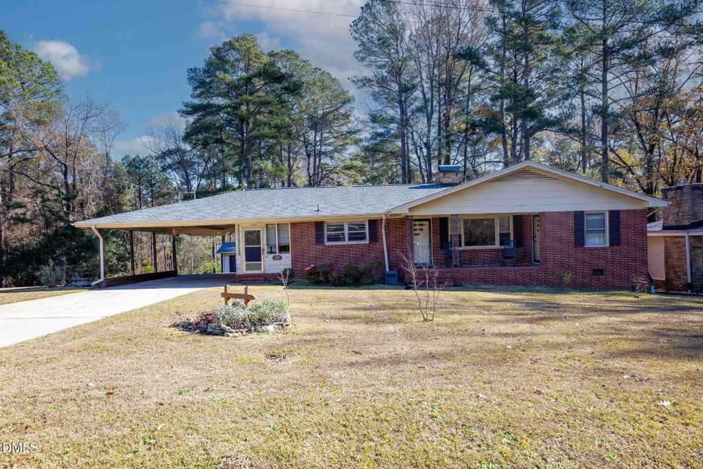 102 Hillcrest Drive, Smithfield, NC 27577