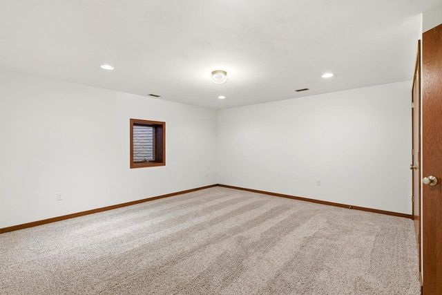 2460 Spring Rose Circle, Verona, WI 53593