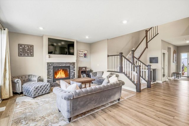8422 60th Street S, Cottage Grove, MN 55016