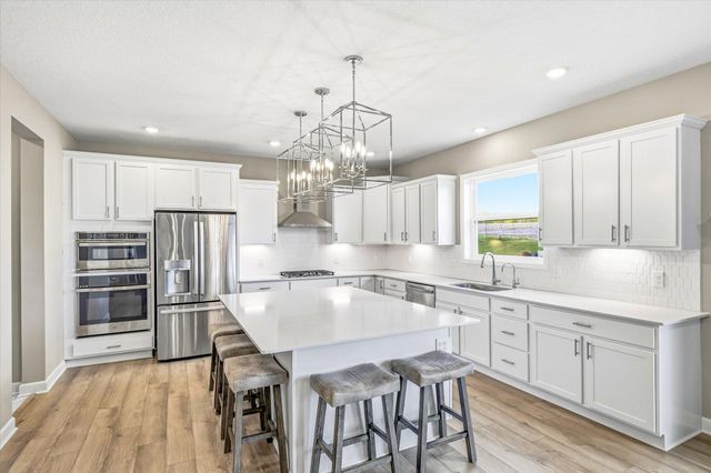 8422 60th Street S, Cottage Grove, MN 55016