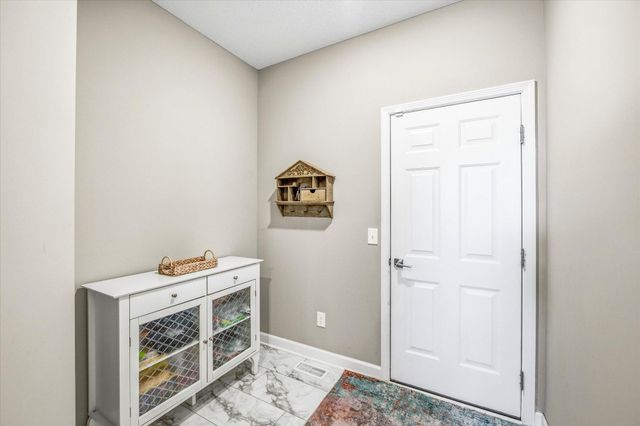 8422 60th Street S, Cottage Grove, MN 55016