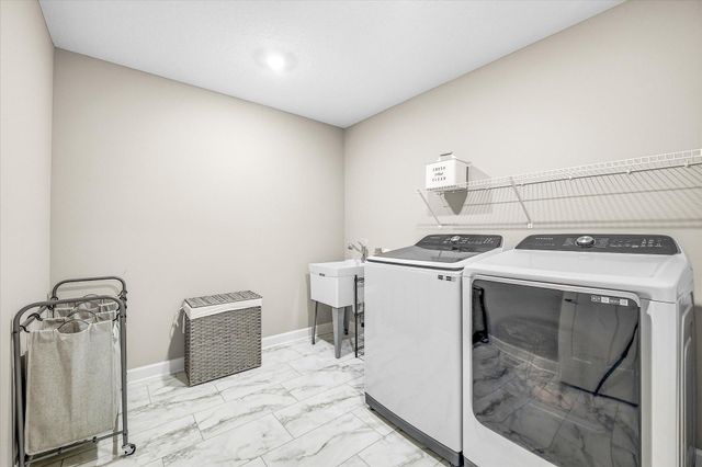8422 60th Street S, Cottage Grove, MN 55016