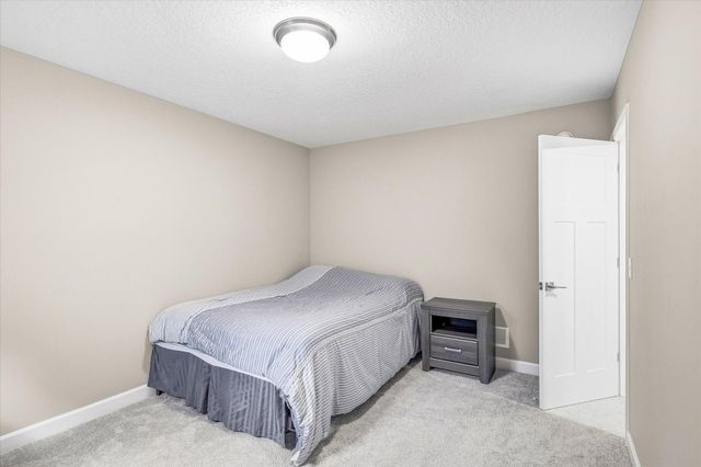 8422 60th Street S, Cottage Grove, MN 55016