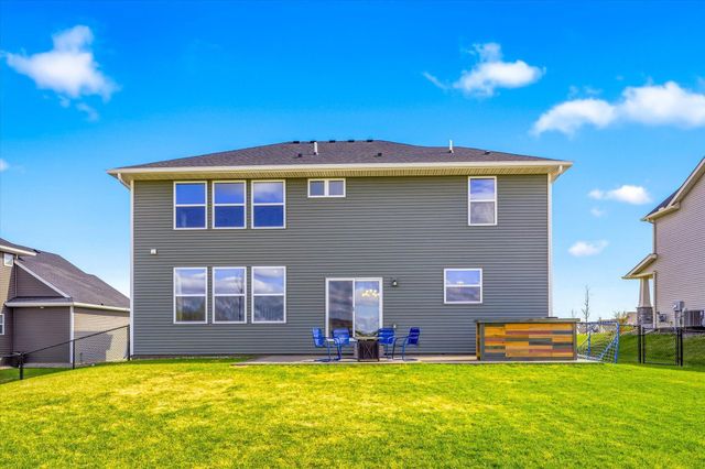 8422 60th Street S, Cottage Grove, MN 55016