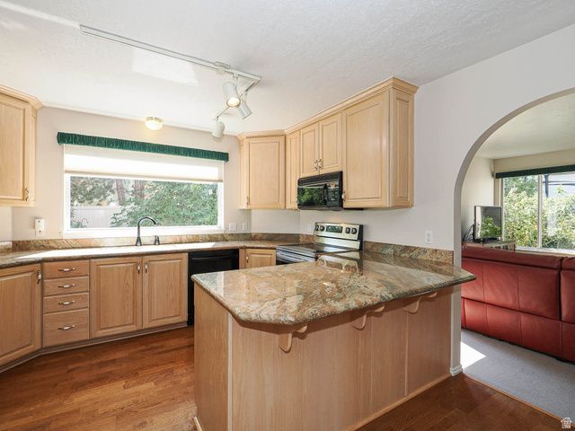 7219 S PONDEROSA DR, Cottonwood Heights, UT 84121