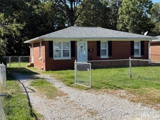 2819 S Boeke Road, Evansville, IN 47714