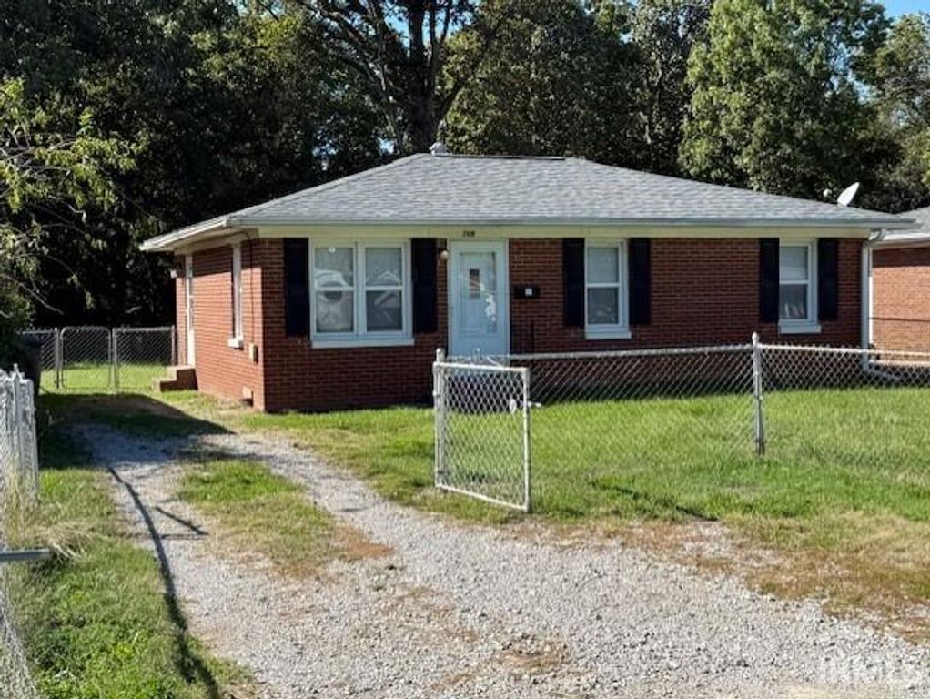 2819 S Boeke Road, Evansville, IN 47714