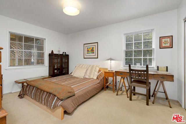 3331 Bennett Drive, Los Angeles, CA 90068