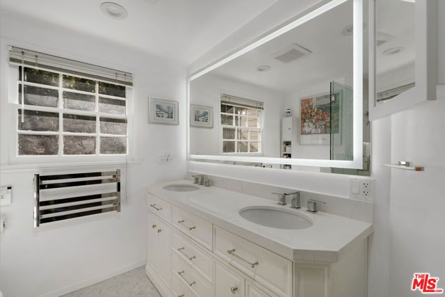 3331 Bennett Drive, Los Angeles, CA 90068