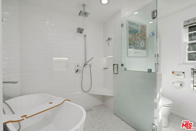 3331 Bennett Drive, Los Angeles, CA 90068