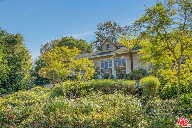 3331 Bennett Drive, Los Angeles, CA 90068