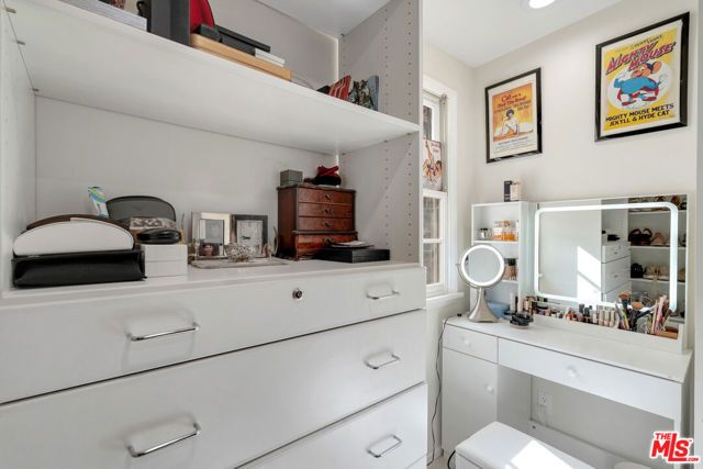 3331 Bennett Drive, Los Angeles, CA 90068
