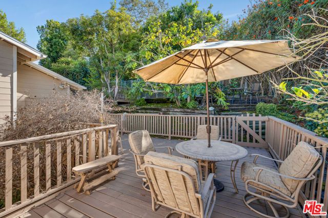 3331 Bennett Drive, Los Angeles, CA 90068