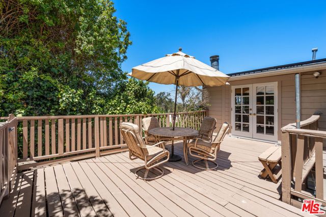3331 Bennett Drive, Los Angeles, CA 90068