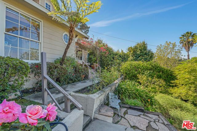 3331 Bennett Drive, Los Angeles, CA 90068