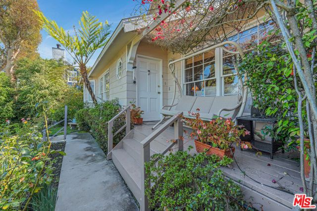 3331 Bennett Drive, Los Angeles, CA 90068