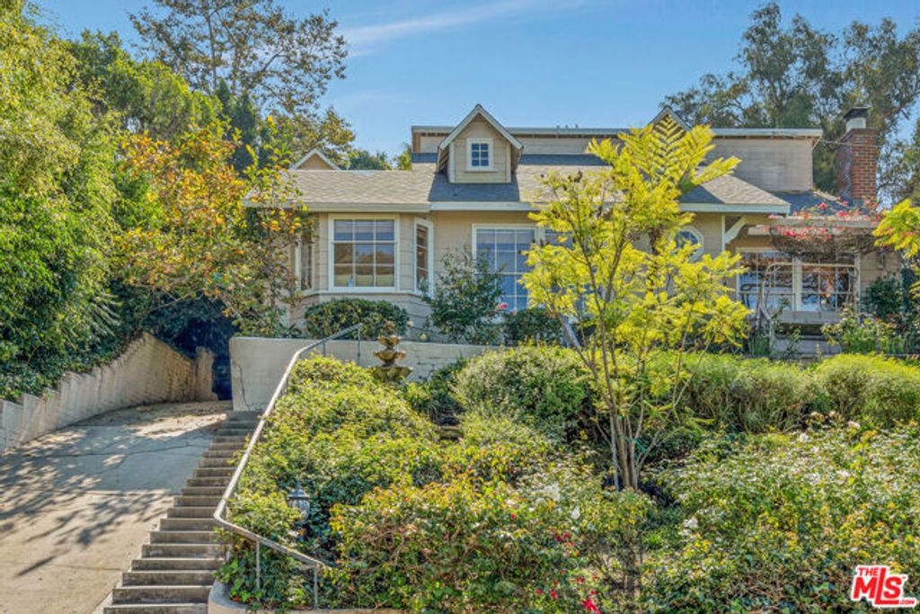 3331 Bennett Drive, Los Angeles, CA 90068