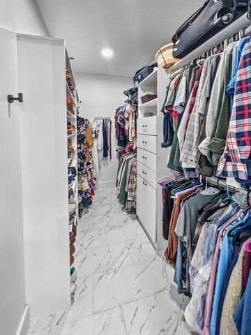 909 Plantation Drive, Lewisville, TX 75067