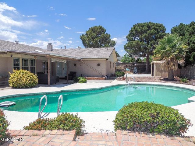 10701 VISTA ALEGRE Drive, El Paso, TX 79935