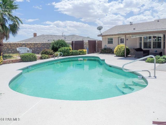 10701 VISTA ALEGRE Drive, El Paso, TX 79935