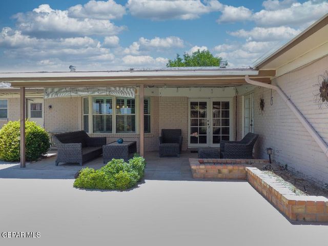 10701 VISTA ALEGRE Drive, El Paso, TX 79935