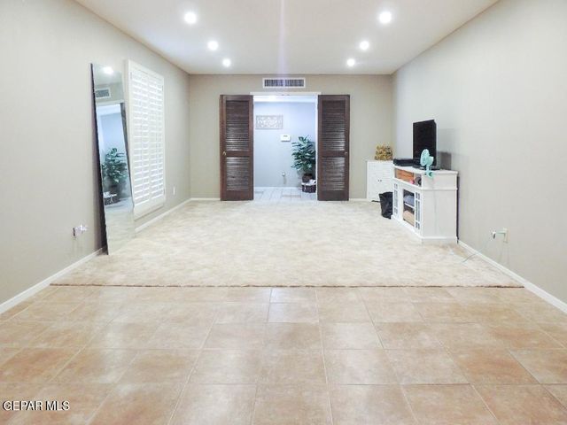 10701 VISTA ALEGRE Drive, El Paso, TX 79935
