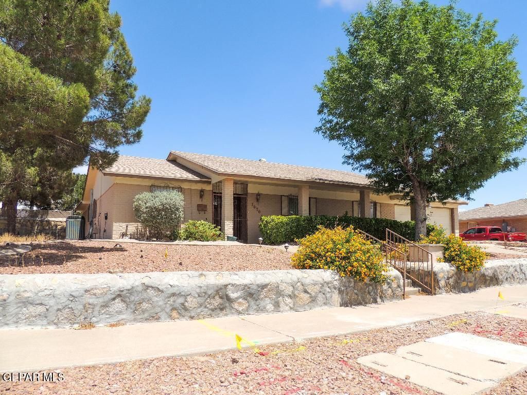 10701 VISTA ALEGRE Drive, El Paso, TX 79935