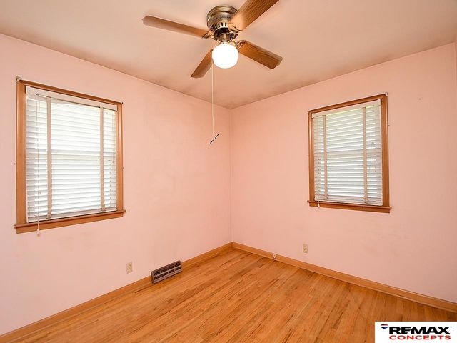 7040 Seward Avenue, Lincoln, NE 68507