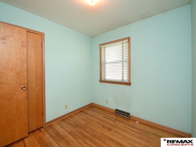 7040 Seward Avenue, Lincoln, NE 68507