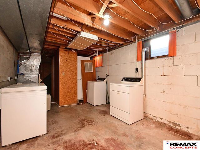 7040 Seward Avenue, Lincoln, NE 68507