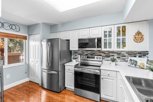 12540 Majesty Circle 302, Boynton Beach, FL 33437