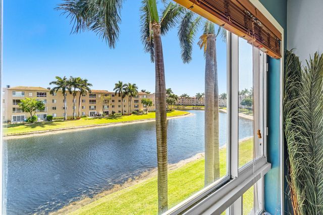 12540 Majesty Circle 302, Boynton Beach, FL 33437