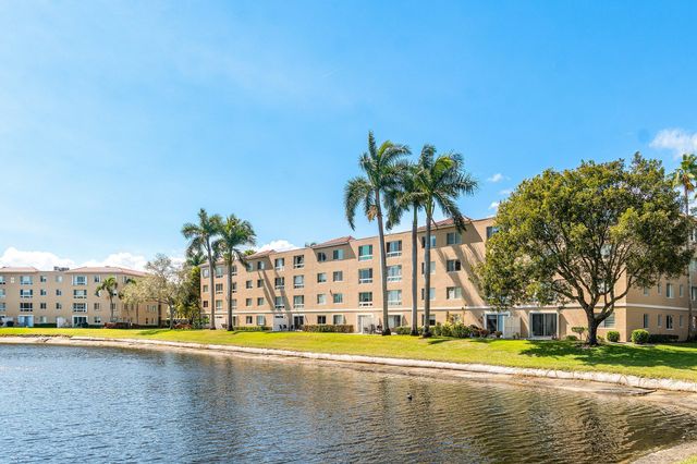 12540 Majesty Circle 302, Boynton Beach, FL 33437