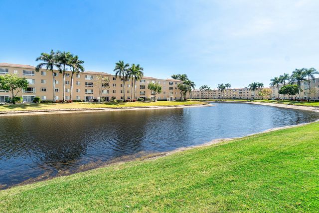12540 Majesty Circle 302, Boynton Beach, FL 33437