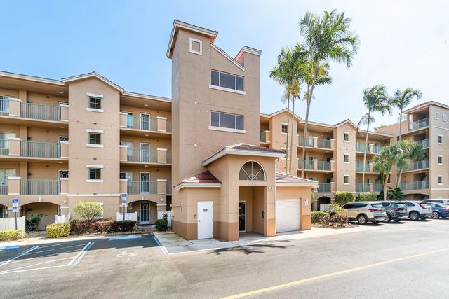 12540 Majesty Circle 302, Boynton Beach, FL 33437