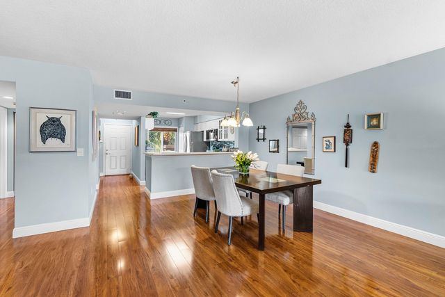 12540 Majesty Circle 302, Boynton Beach, FL 33437