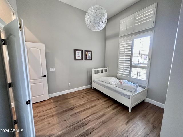 5228 E Bluefield Avenue, Scottsdale, AZ 85254