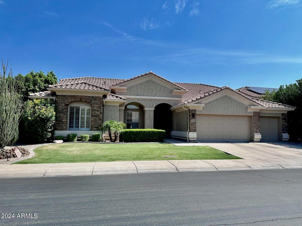 5228 E Bluefield Avenue, Scottsdale, AZ 85254