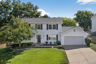 1810 Waterford Ridge Drive, Ballwin, MO 63021