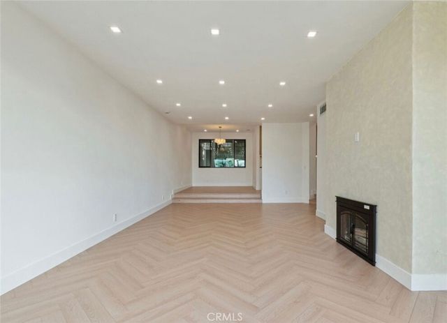 8455 Fountain Avenue 308, West Hollywood, CA 90069