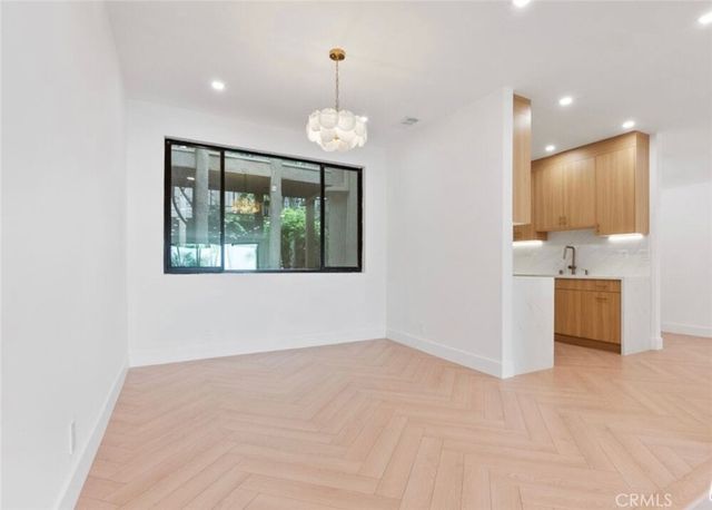 8455 Fountain Avenue 308, West Hollywood, CA 90069