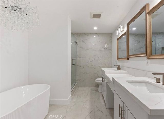 8455 Fountain Avenue 308, West Hollywood, CA 90069