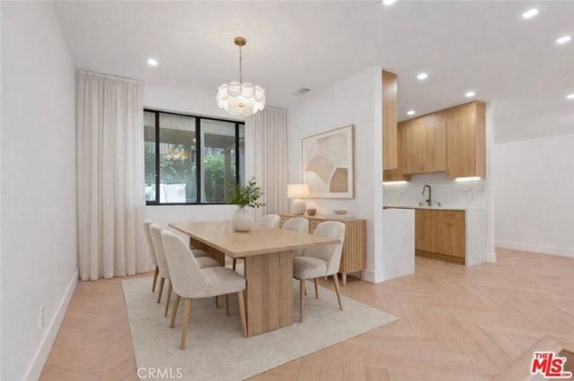 8455 Fountain Avenue 308, West Hollywood, CA 90069