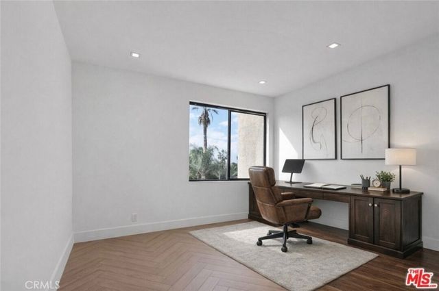 8455 Fountain Avenue 308, West Hollywood, CA 90069